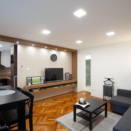 Apartamento Stellar Downtown Szeged Exterior foto
