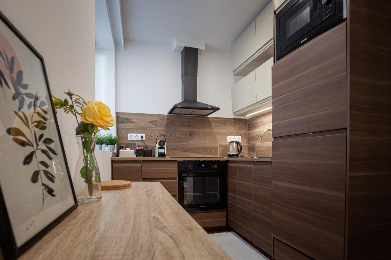 Apartamento Stellar Downtown Szeged Exterior foto